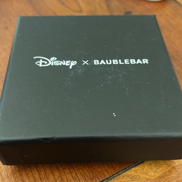 Disney earrings - Picture 2 of 2